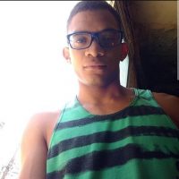 Pandemia, reclusão social, e o adeus revoltado e silencioso do Nordeste de Amaralina a Marcos Vinicius