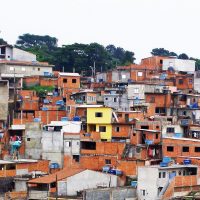 Home-Office e ensino EAD nas favelas