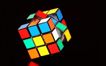 Estimulando a imaginação: a vida é um cubo mágico