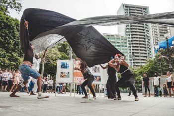 Bairros da periferia de Salvador  viram museus de artes públicas