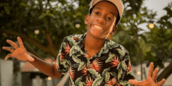 Cantor baiano Menor Nico é vítima de racismo nas redes sociais