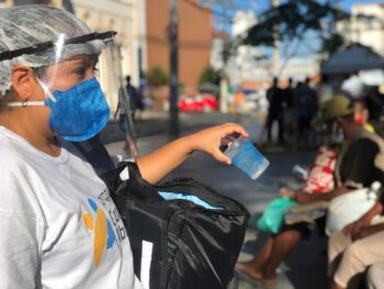 Corra pro Abraço forma mais uma turma de redutores de danos com debate sobre cuidado e garantia de direitos