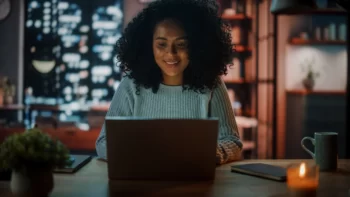 Projeto Meninas Digitais está com inscrições abertas para estudantes e profissionais interessadas em tecnologia