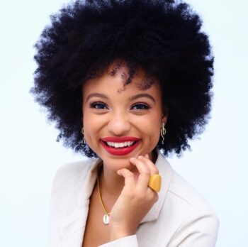 Luana Souza, apresentadora do Mosaico Baiano, é finalista do Troféu Mulher Imprensa 