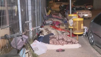 Mulher morre após passar mal durante a madrugada em fila do CRAS em Paranoá (DF)