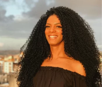 Laís Fennel é a primeira mulher trans a concorrer a Deusa do Ébano 2023, concurso do bloco Ilê Aiyê