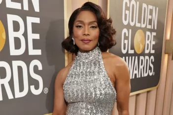 Angela Bassett se torna primeira atriz a receber um prêmio de atuação por um filme da Marvel