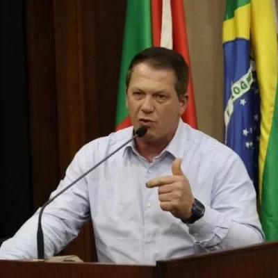 <strong>Vereador com discurso racista e xenofóbico contra baianos se desculpa dizendo que teve “lapso de mental”</strong>