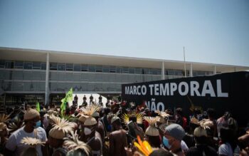 Congresso aprova MP que esvazia Ministério dos Povos Indígenas e regime de urgência para votar Marco Temporal