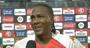 Jogador colombiano, ex-Bahia, denuncia racismo em jogo da Sul-Americana