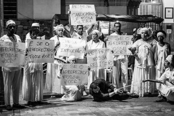 Religiões de matriz africana sofrem com assédio, perseguição e violência de igrejas evangélicas