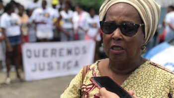 Mãe Bernadete, líder quilombola e yalorixá, é executada em terreiro na Bahia