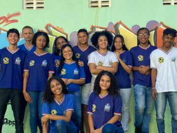 Projeto em escola pública da Bahia propõe o debate sobre racismo através da leitura