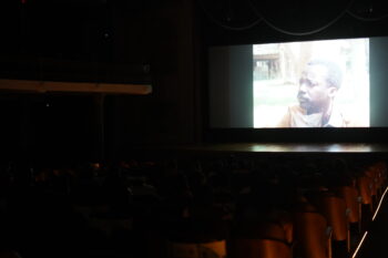 Mostra de filmes africanos em Pernambuco traz a cineasta francesa Rokhaya Diallo