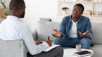 Curso oferece formação para prevenção e enfrentamento dos efeitos psicossociais do racismo