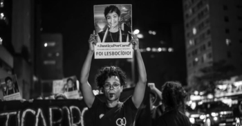 Lesbofobia aumenta no Brasil e mulheres negras são as maioria das vítimas, revela estudo