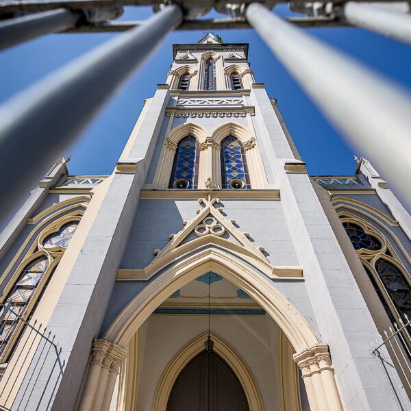 Babalorixá e iaôs sofrem racismo religioso em igreja católica de Salvador (BA)