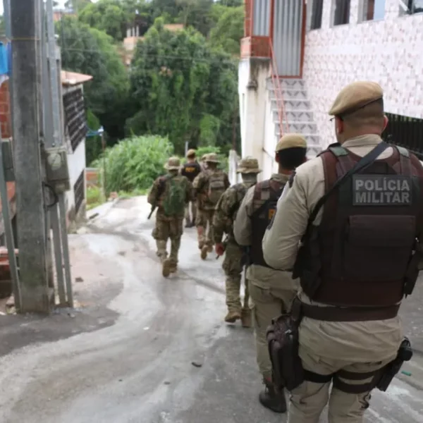 Polícia foi responsável por 38% dos tiroteios e 71% das chacinas em Salvador e RMS no primeiro semestre, aponta relatório