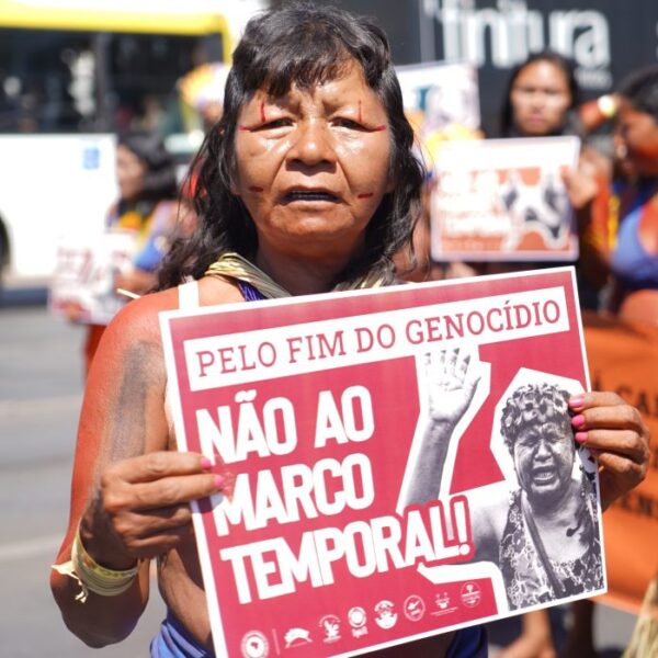 Omissão do poder público e morosidade na demarcação de terras representam a maioria dos registros de violência contra os povos indígenas em 2023