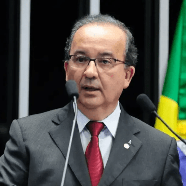 Ministério Público Federal arquiva denúncia contra o governador de Santa Catarina por declaração racista