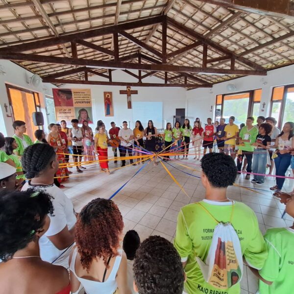 Seminário aborda os impactos do racismo ambiental em crianças, jovens e adolescentes de comunidades pesqueiras