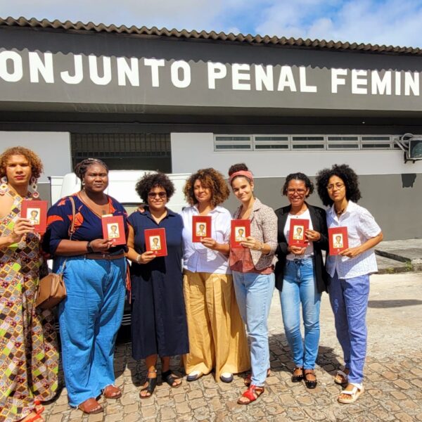 E se Anastácia falasse? Livro reúne contos de mulheres negras privadas de liberdade na Bahia