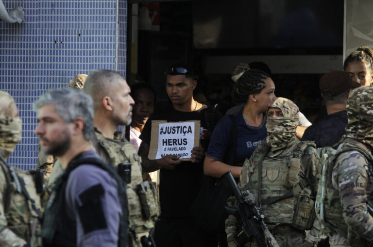 Comandantes do BOPE e COE são exonerados após morte de jovem em ação policial no RJ