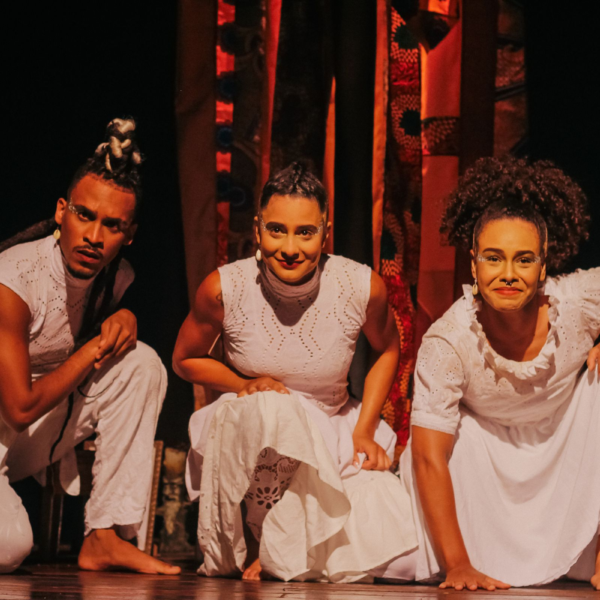 Espetáculo “Akoko Lati Wa Ni – Tempo de Ser” inicia nova temporada em Feira de Santana (BA)