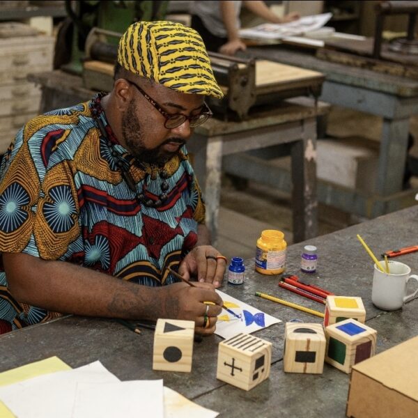 Curso de formação em arte-educação, promovido pelo projeto AKOBEN, está com inscrições abertas