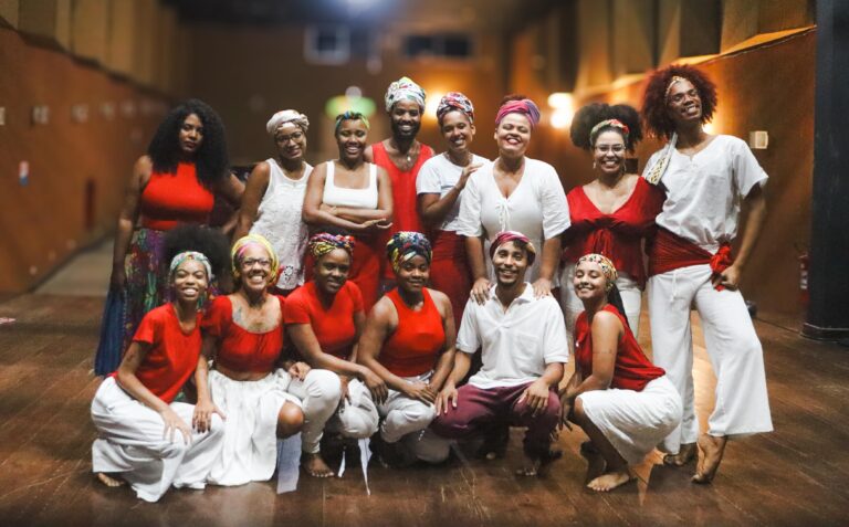 Mostra do Bando de Teatro Olodum encerra ciclo formativo no Subúrbio Ferroviário de Salvador (BA)