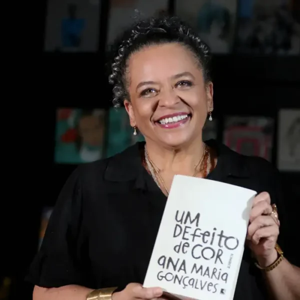 Ana Maria Gonçalves é eleita a primeira mulher negra da Academia Brasileira de Letras