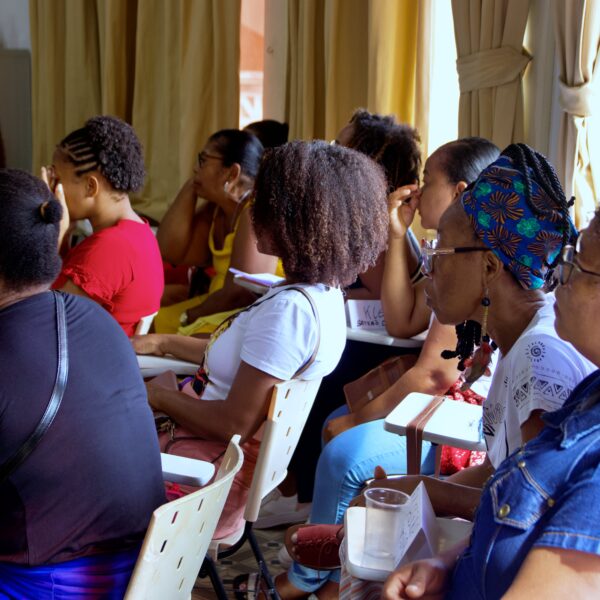 Encontro de Mulheres Pescadoras e Quilombolas debate saúde mental e práticas integrativas em Salvador (BA)