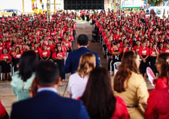 Pastor que fez discurso racista e sexista contra mulheres negras prestou homenagens a Bolsonaro em 2019