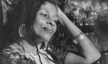 Morre aos 78 anos Assata Shakur, importante ativista e revolucionária negra estadunidense