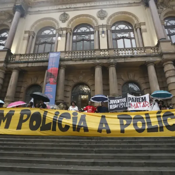 Violência de agentes de segurança fora de serviço deixa 136 baleados em 57 municípios em 2025