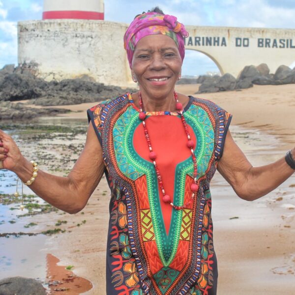 Cantora e rezadeira Dona Salvadora estreia projeto ‘Cantos Ancestrais’ em Salvador (BA)