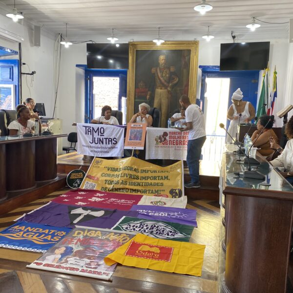 Mulheres negras ocupam antiga cadeia de Cachoeira (BA) em ato por justiça para Tainara dos Santos