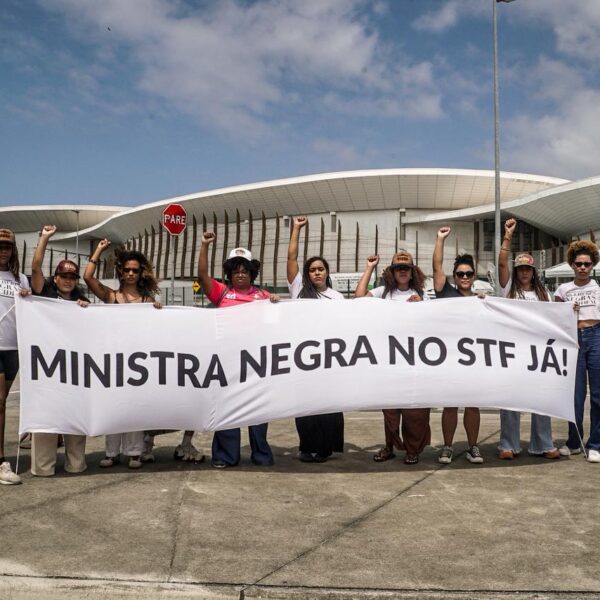 Movimentos negros ocupam as ruas do país em luta por uma ministra negra no Supremo Tribunal Federal