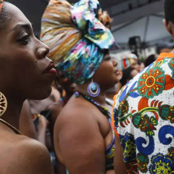 Pesquisa revela aumento da desigualdade de gênero no Brasil, com impacto principalmente sobre mulheres negras