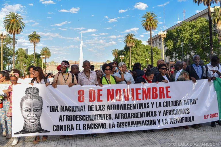 Em todo o continente, iniciativas debatem a identidade e o reconhecimento das populações afrolatinas