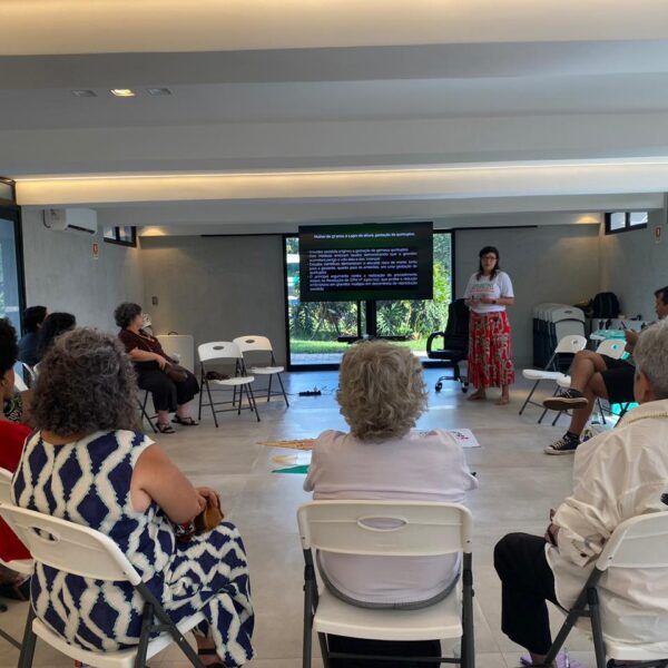 Pesquisa mostra como a Igreja Católica estrutura obstáculos ao aborto legal e viola direitos humanos no Brasil