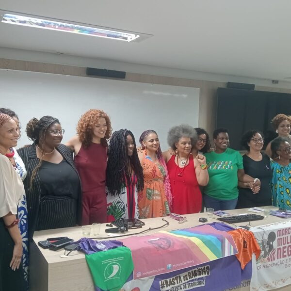 Organizações lançam cartilha de segurança digital para jornalistas e comunicadoras negras