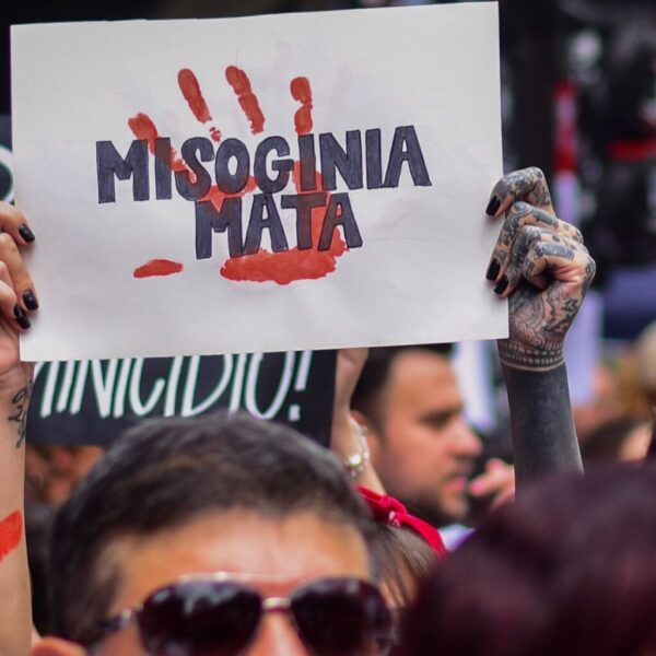 Senado votará projeto de lei que prevê a inclusão da misoginia na Lei do Racismo