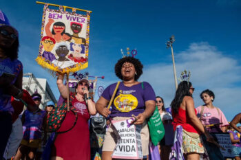 Mulheres vivas, em luta e sem medo: por Democracia com Soberania, pelo Bem Viver, pelo fim do feminicídio e contra a escala 6×1