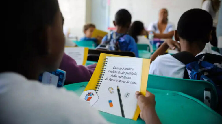 Projeto de lei ameaça obrigatoriedade do ensino de história afro-brasileira e indígena nas escolas