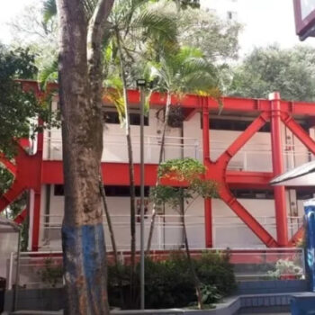 Colégio de elite em SP suspende alunos após mensagens misóginas em grupo de WhatsApp