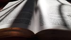 Justiça baiana acata liminar contra uso da Bíblia nas escolas de Salvador