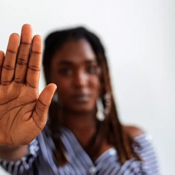 Nordeste lidera registros de violência doméstica, e as mulheres negras são as principais vítimas de feminicídio no país