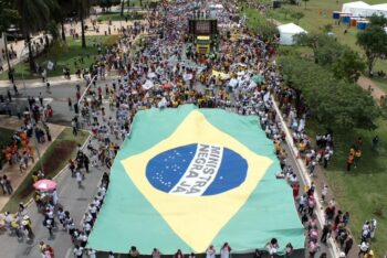 O presidente Lula “cuspiu para cima” ao indicar Jorge Messias ao STF, mas ainda pode fazer história com a indicação de uma Ministra Negra