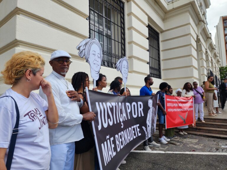Caso Mãe Bernadete: Ato público marca início do júri popular em Salvador (BA)